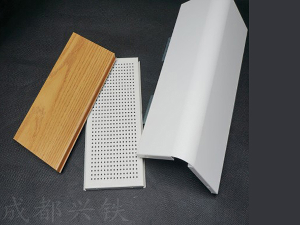 定制沖孔機(jī)房墻板，提升機(jī)房空間的差異化